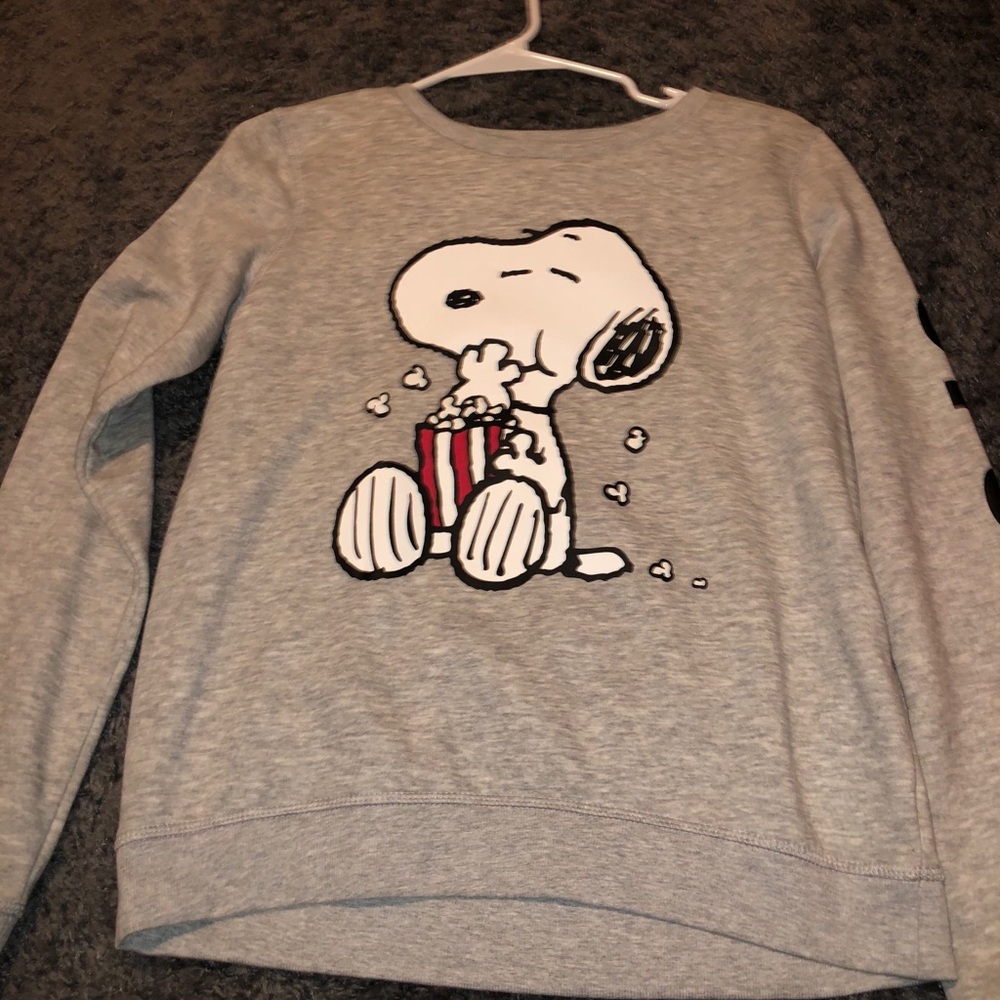 Peanuts movie pull over